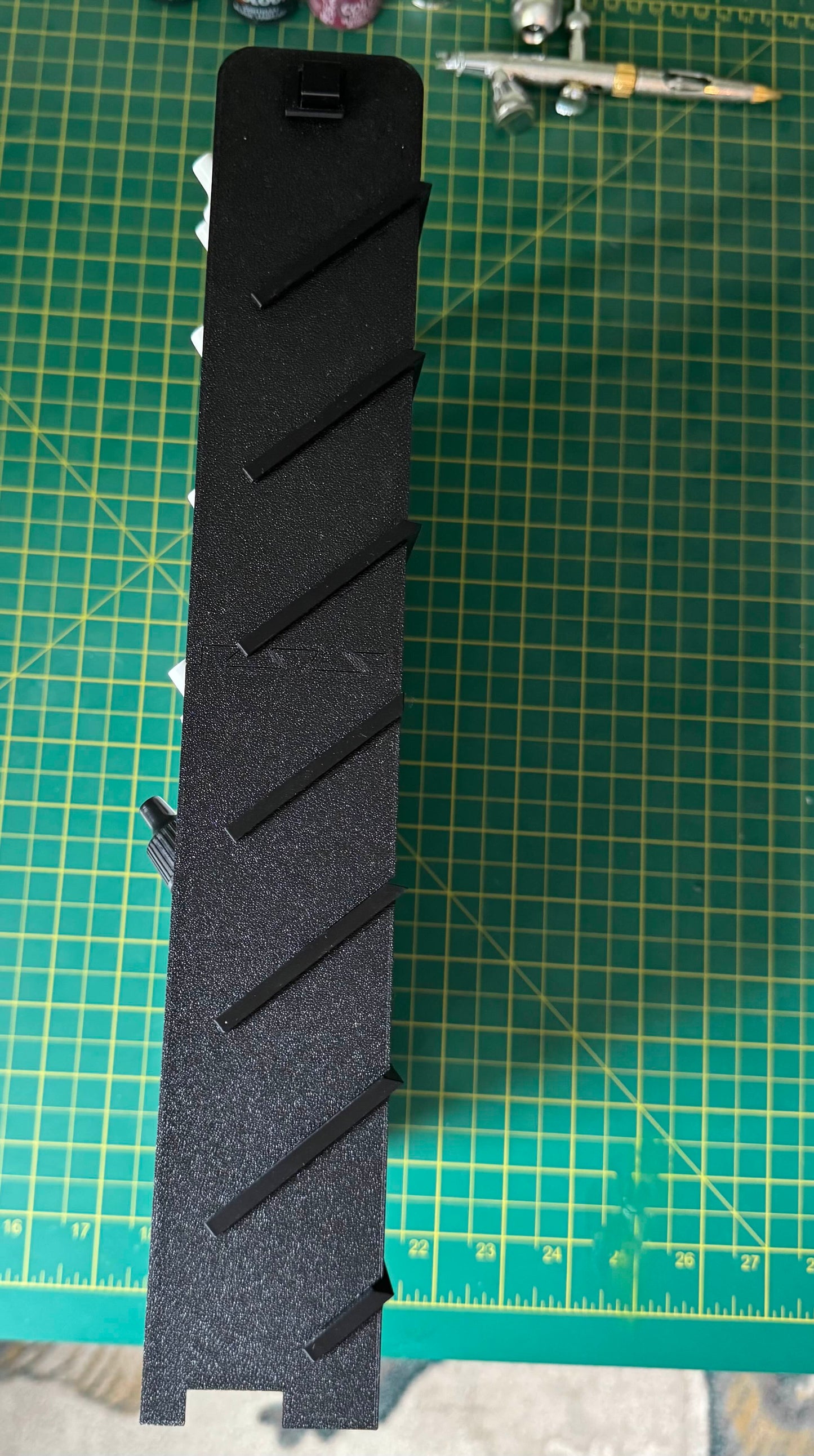 Vertical Compact Paint Rack